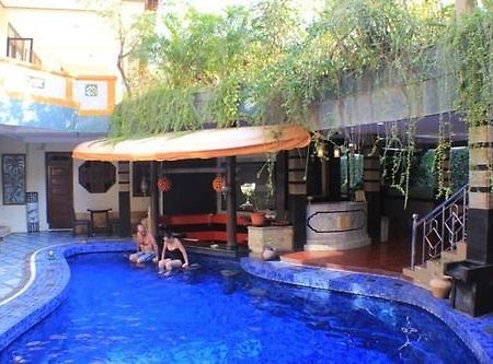 Sri Ratu Hotel Legian Dış mekan fotoğraf