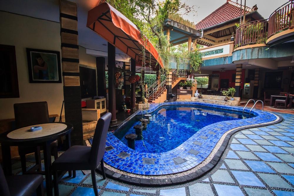 Sri Ratu Hotel Legian Dış mekan fotoğraf